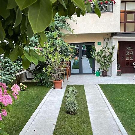 Visoko New Concept - 7 Minutes From The Pyramids - City Center Экстерьер фото