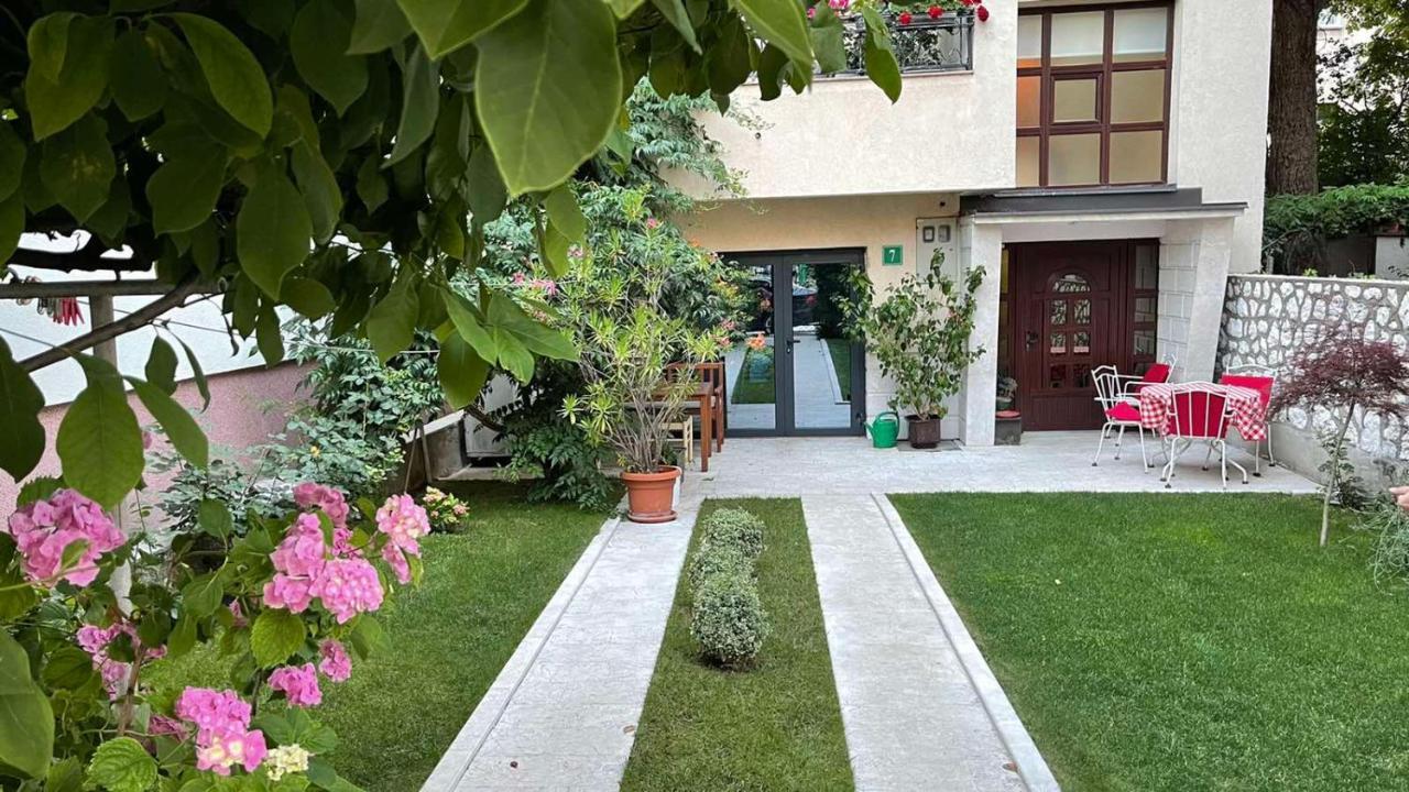 Visoko New Concept - 7 Minutes From The Pyramids - City Center Экстерьер фото