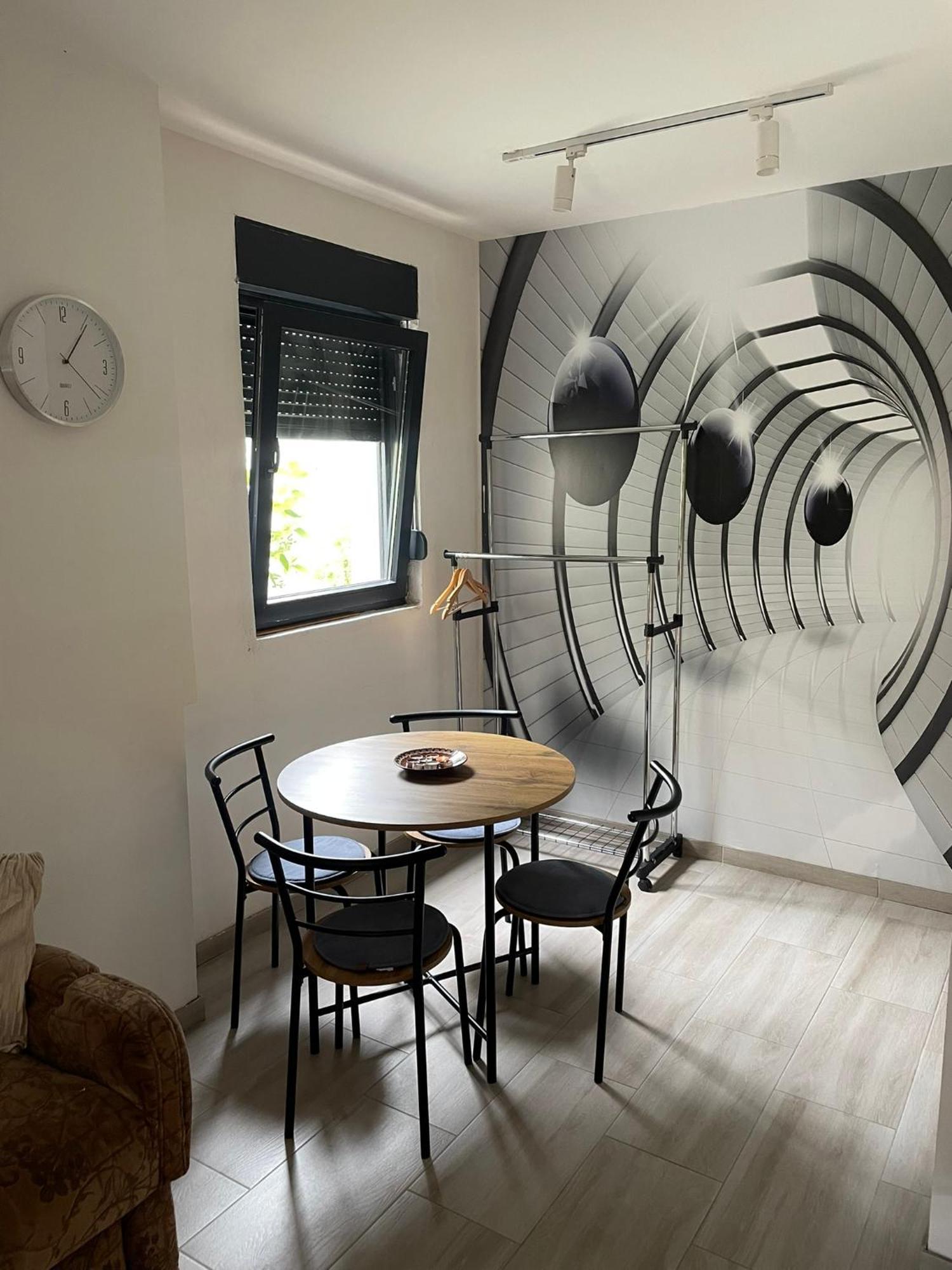 Visoko New Concept - 7 Minutes From The Pyramids - City Center Экстерьер фото