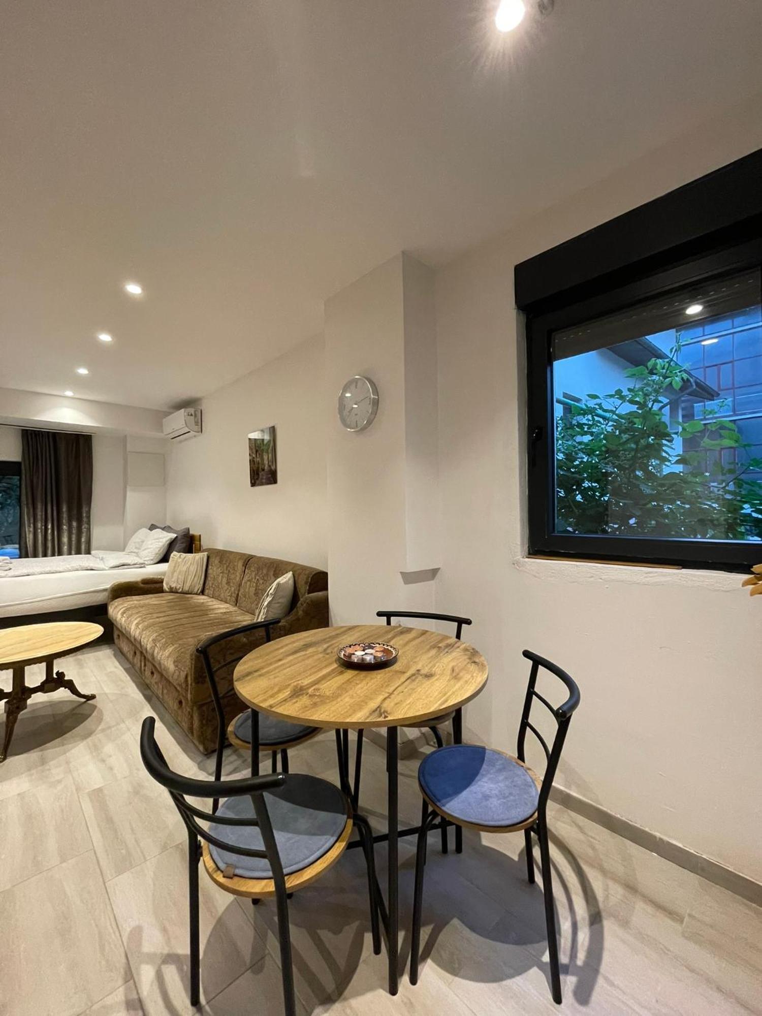 Visoko New Concept - 7 Minutes From The Pyramids - City Center Экстерьер фото